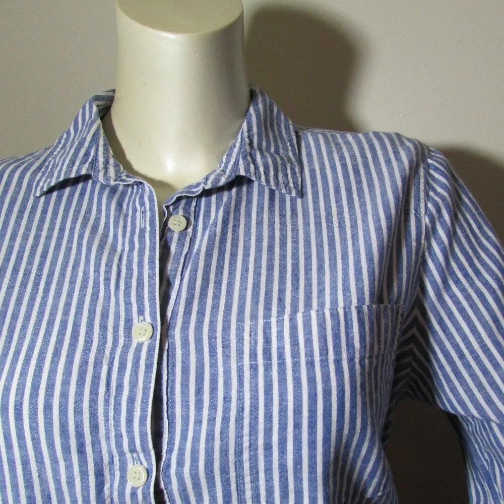 J Crew Boy Fit Striped Chambray Cotton / Linen Top - Picture 2 of 10